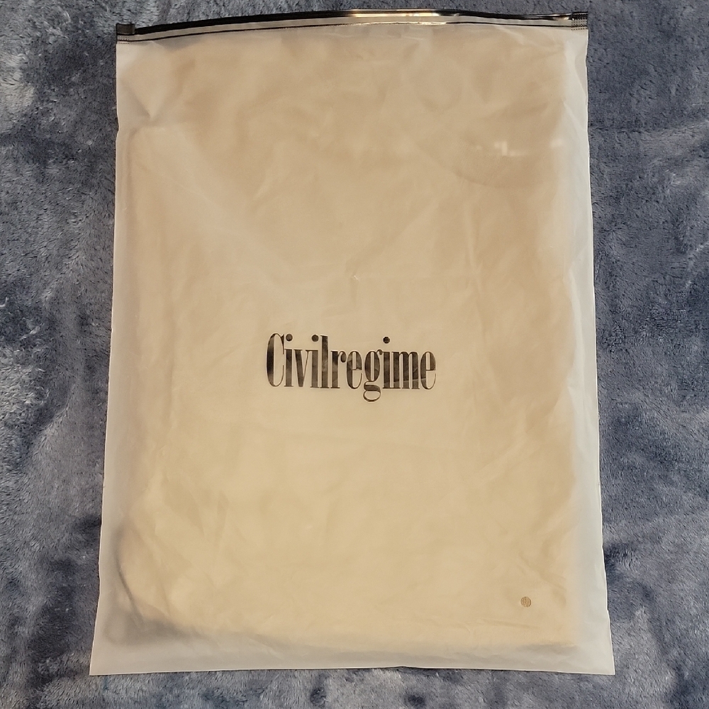 Civil Regime White Apparel